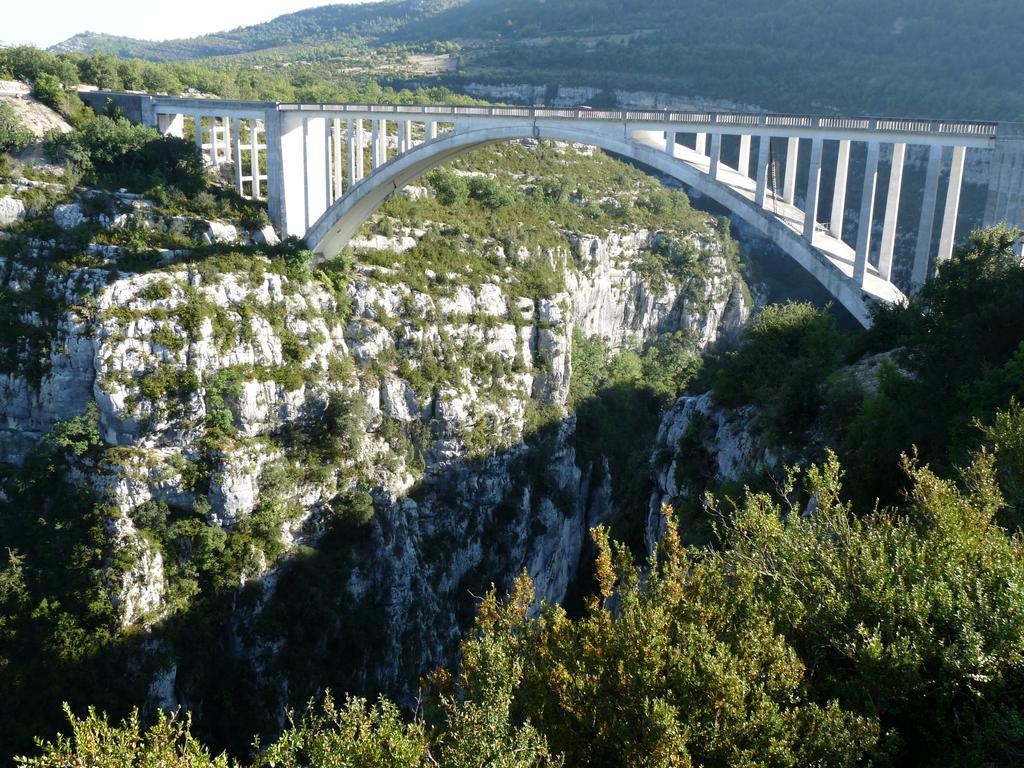 Les Jardins De L'Ermitage Bed & Breakfast Les Salles-sur-Verdon Eksteriør bilde